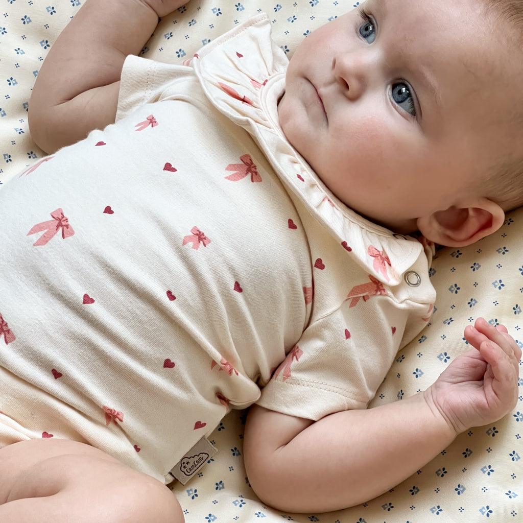 Kortærmet Body Olivia, 56 cm - GOTS - Bows
