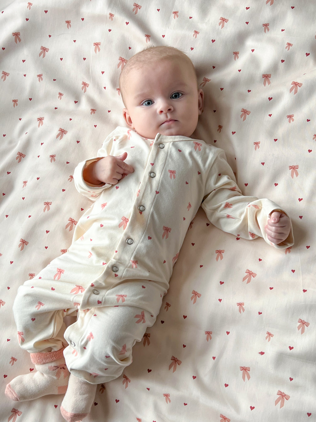Baby Heldragt Ellinor, 56 cm - GOTS - Bows
